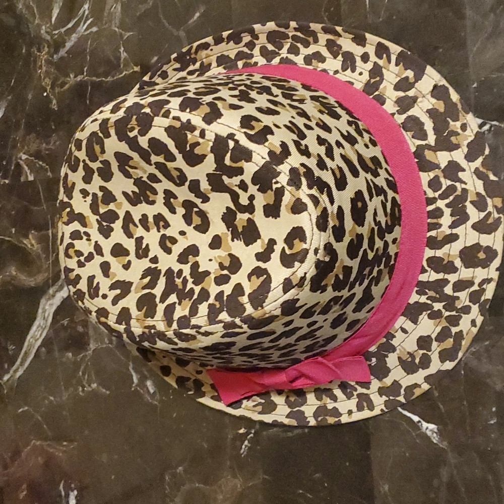 Leopard print large 10t kids hat